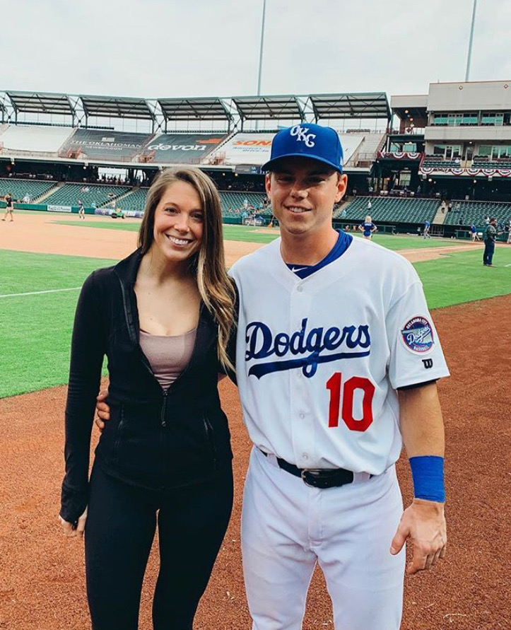 Dodgers News: Will & Cara Smith Welcome First Child
